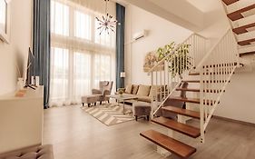 ZEN Central Suites